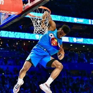 Meet your Posher, Parris